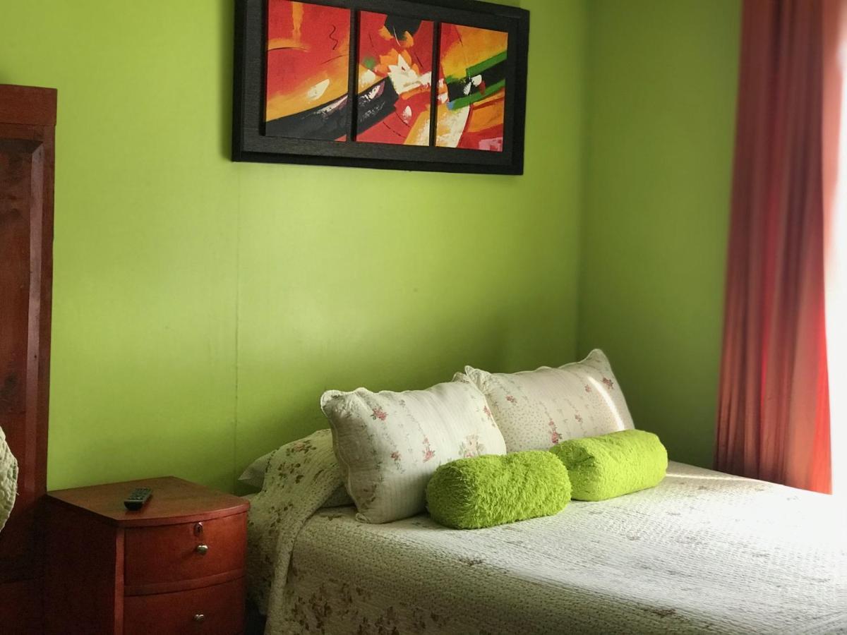 Hostal Benavente Puerto Montt Buitenkant foto